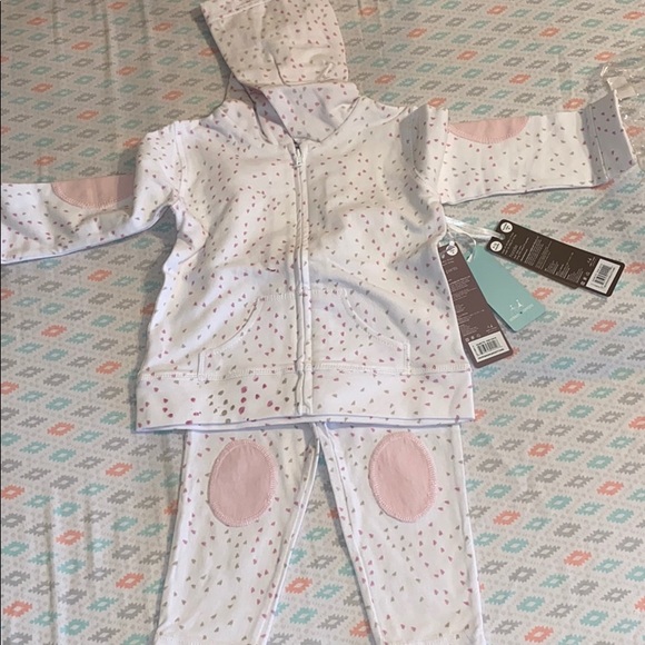 Aden and Anais sweat suit